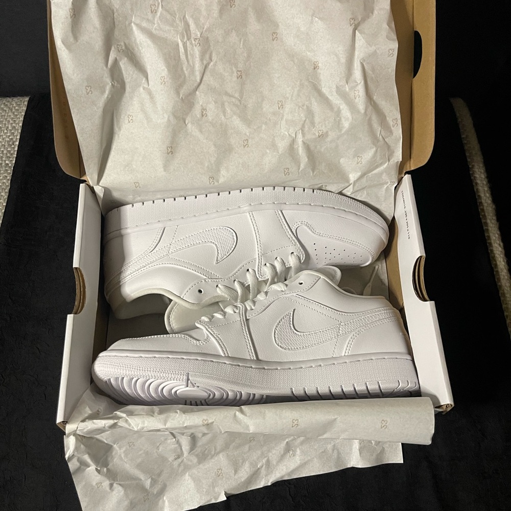 Nike Women's Air Jordan 1 Low Shoes 'Triple White' Size WMNS 10